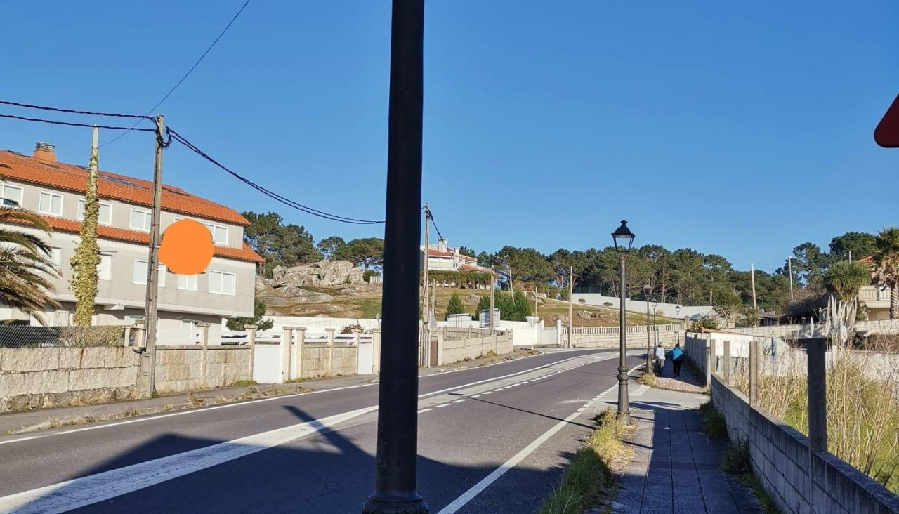 Falta de alumbrado público en la zona de Raeiros