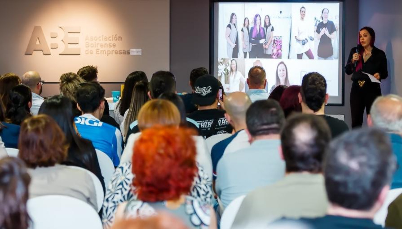Un centenar de personas asistió a la anterior edición del evento en el salón de actos de la sede de la patronal boirense