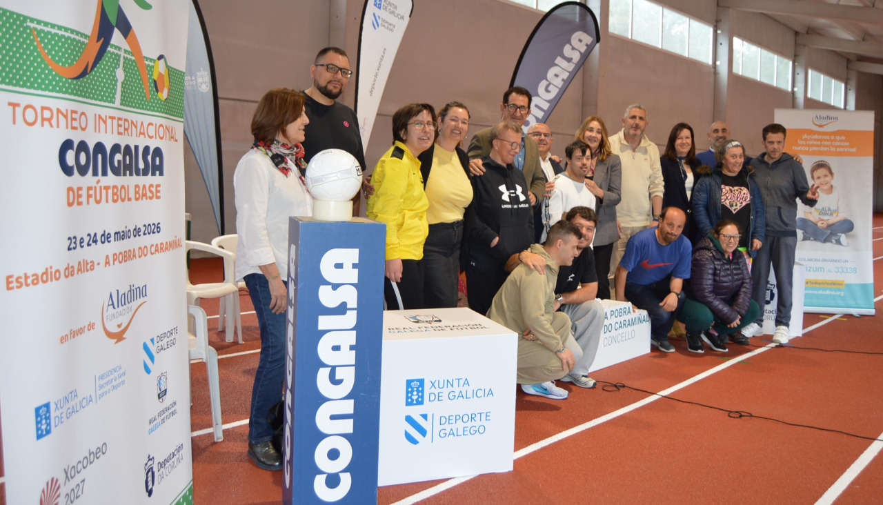 La presentación del torneo deportivo-solidario tuvo lugar en el interior del módulo de atletismo del estadio de A Alta, en A POobra
