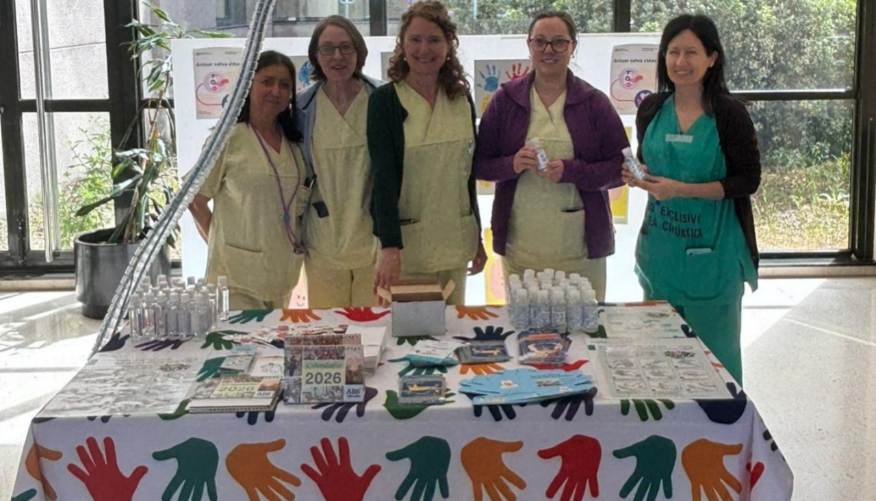 El Hospital do Barbanza fue uno de los servicios del área sanitaria en los que se instaló un punto informativo sobre la importancia de la higiene de manos para prevenir infecciones
