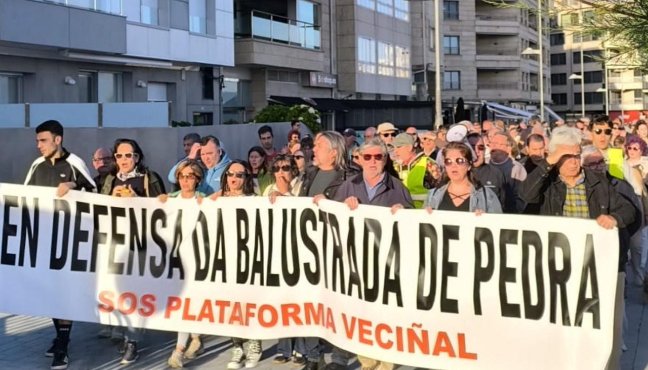 O acto de protesta na localidade sanxenxina estivo moi concurrido