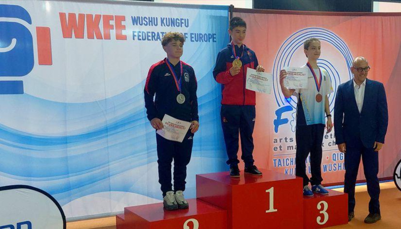 podium 1
