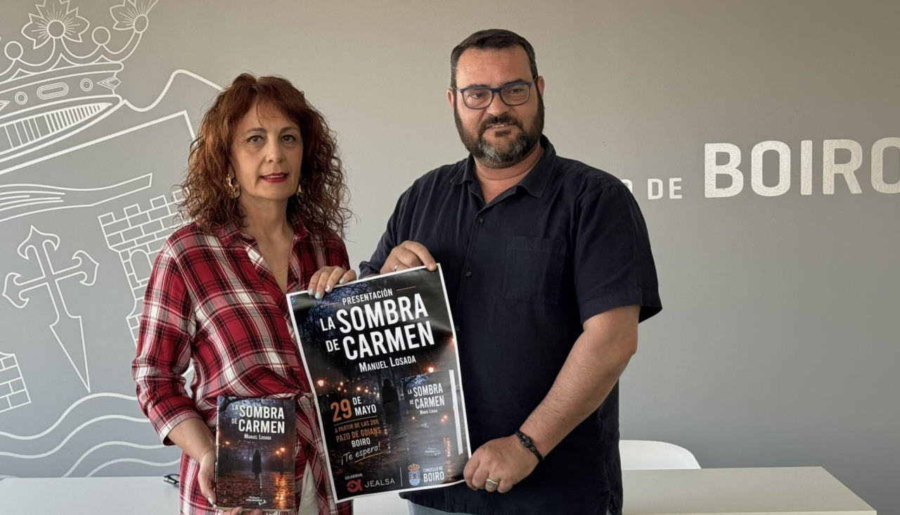 La concejala, María Outeiral, y el escritor, Manuel Losada