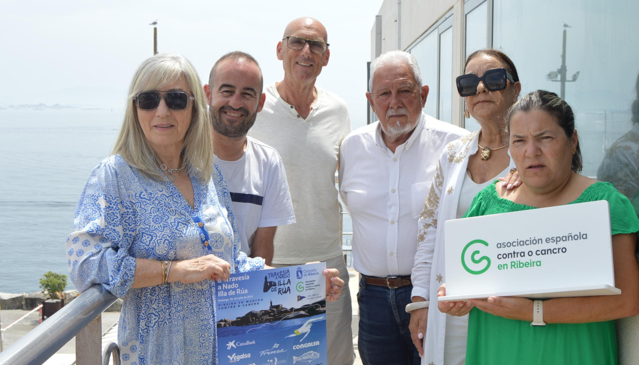 Ramona Paz . Álex Vidal, Juan Carlos Brión, José Luis Torres Colomer, María José Carreira y Susi Paz presentaron en el Club Náutico Deportivo de Ribeira la prueba de natación en aguas abiertas que se celebrará el 28 de junio