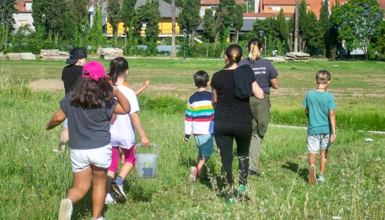 Grupo de participantes nunha actividade anterior