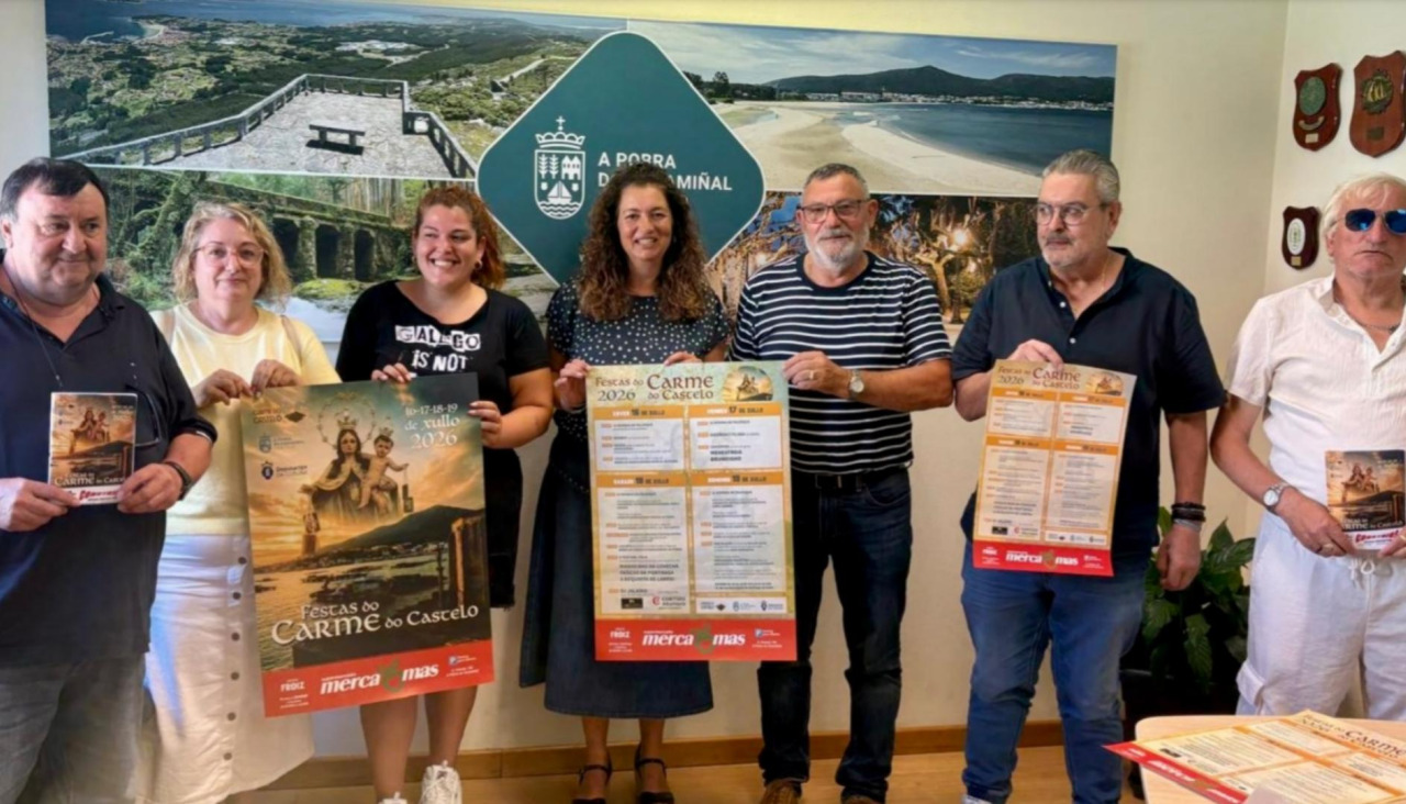 Los carteles de las celebraciones de mediados de este mes tuvo lugar en el consistorio pobrense