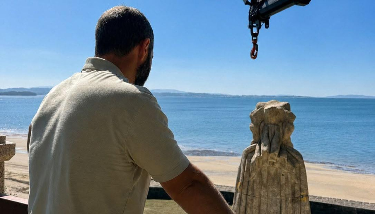 Finalizan la instalación de la Virxe de Guadalupe de Asorey en Tanxil