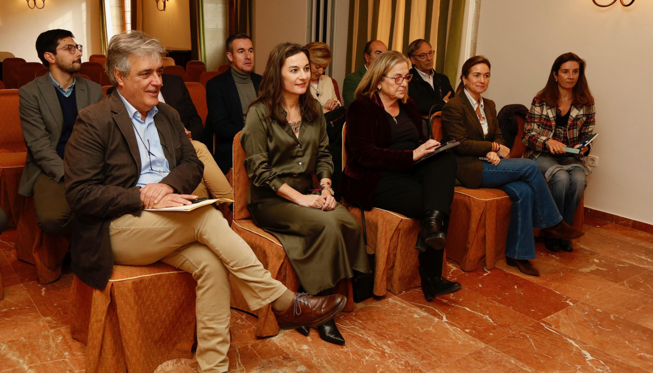 Comisión turismo pp de galicia cambados