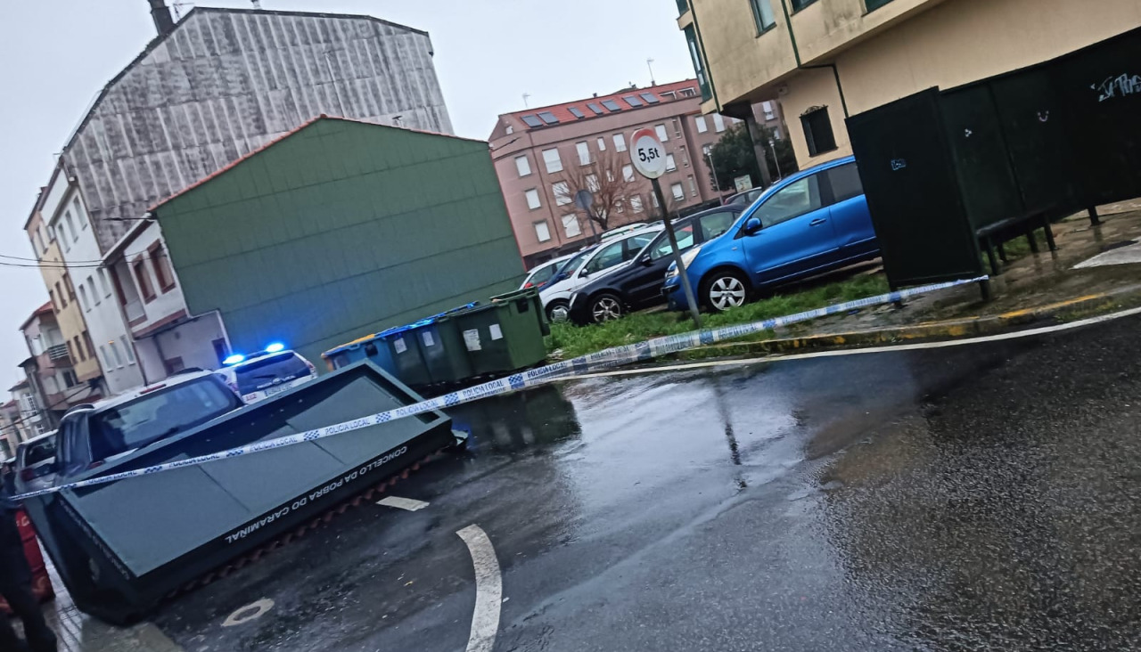 Contenedores policia local a pobra