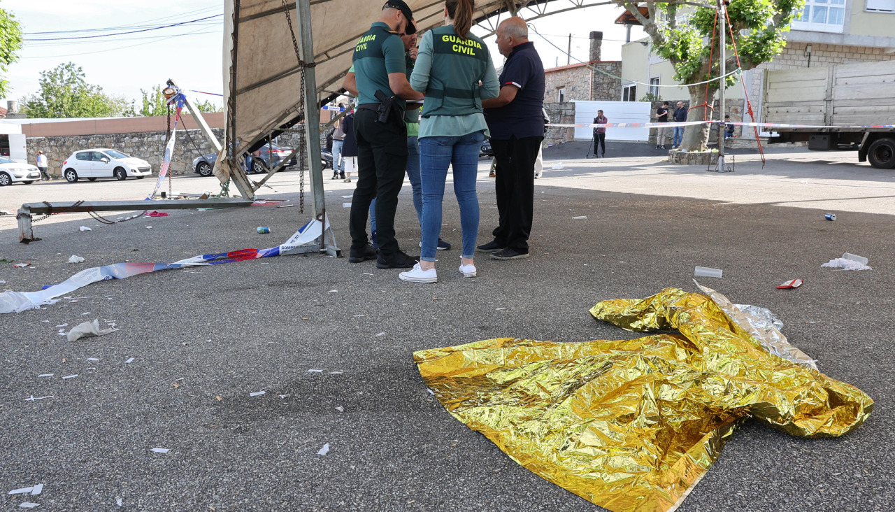 Accidente operativo verbena san miquel deiro 2023 mayo coche smart