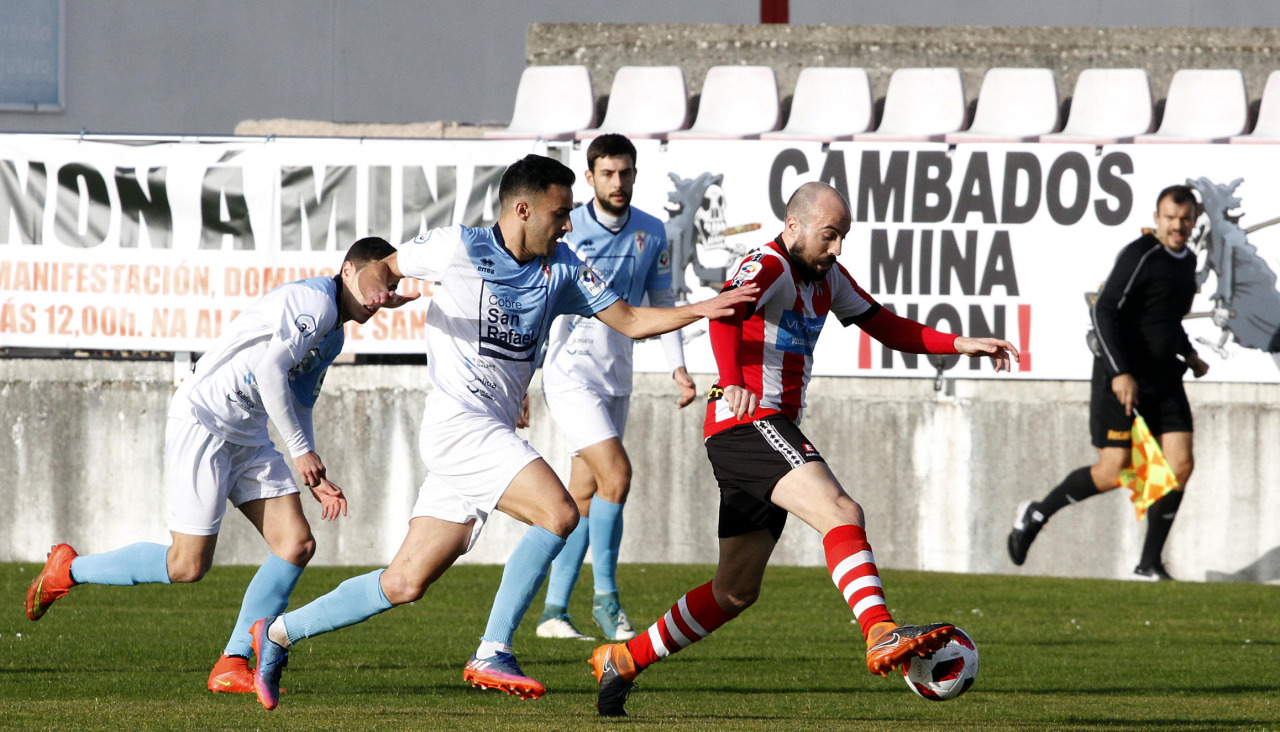 La última visita del Compostela a A Illa fue en el año 2019