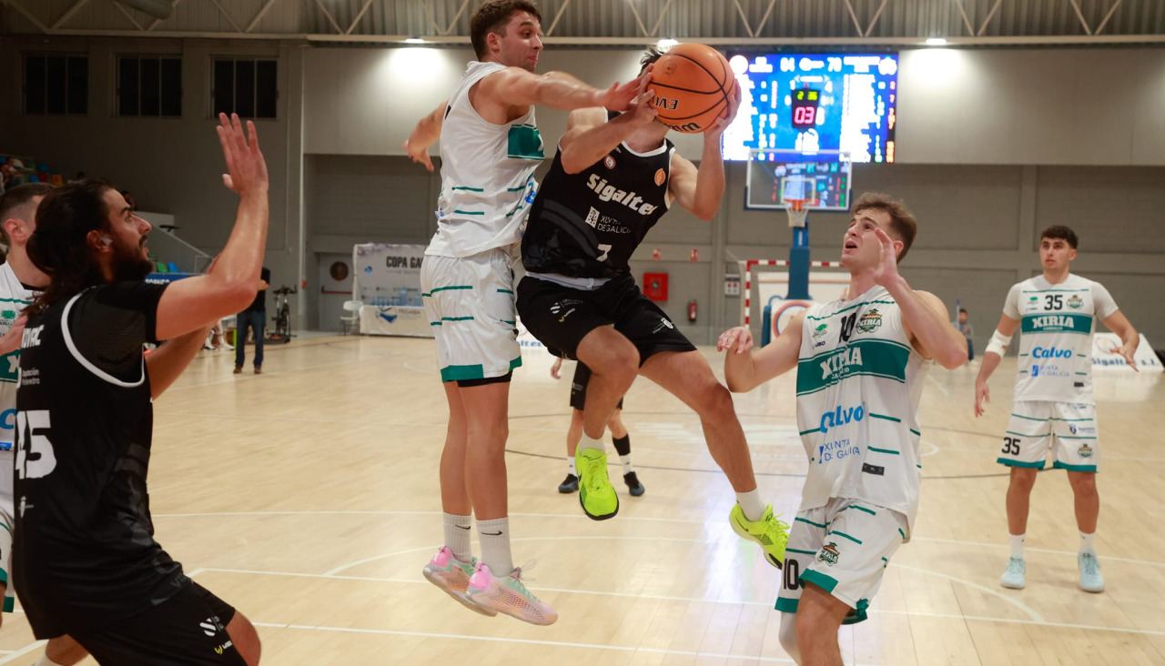 El Sigaltec cedió ante la superioridad física del equipo de Carballo, que acaba la Copa invicto