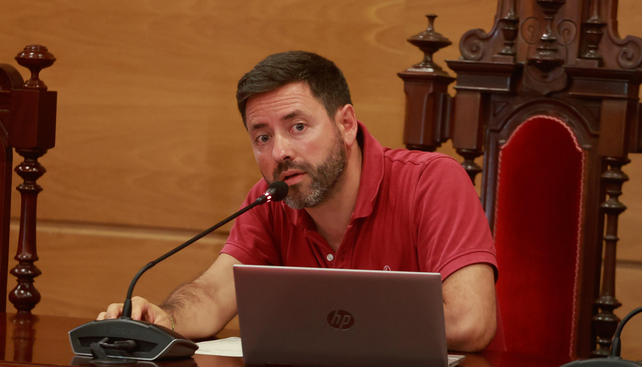 El socialista Samuel Lago, durante una intervención en Pleno