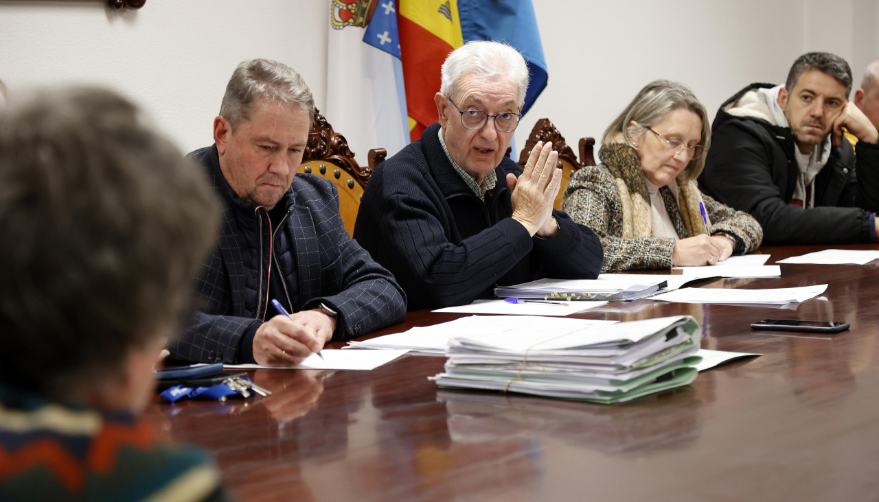 Pleno ordinario en el Concello de Valga