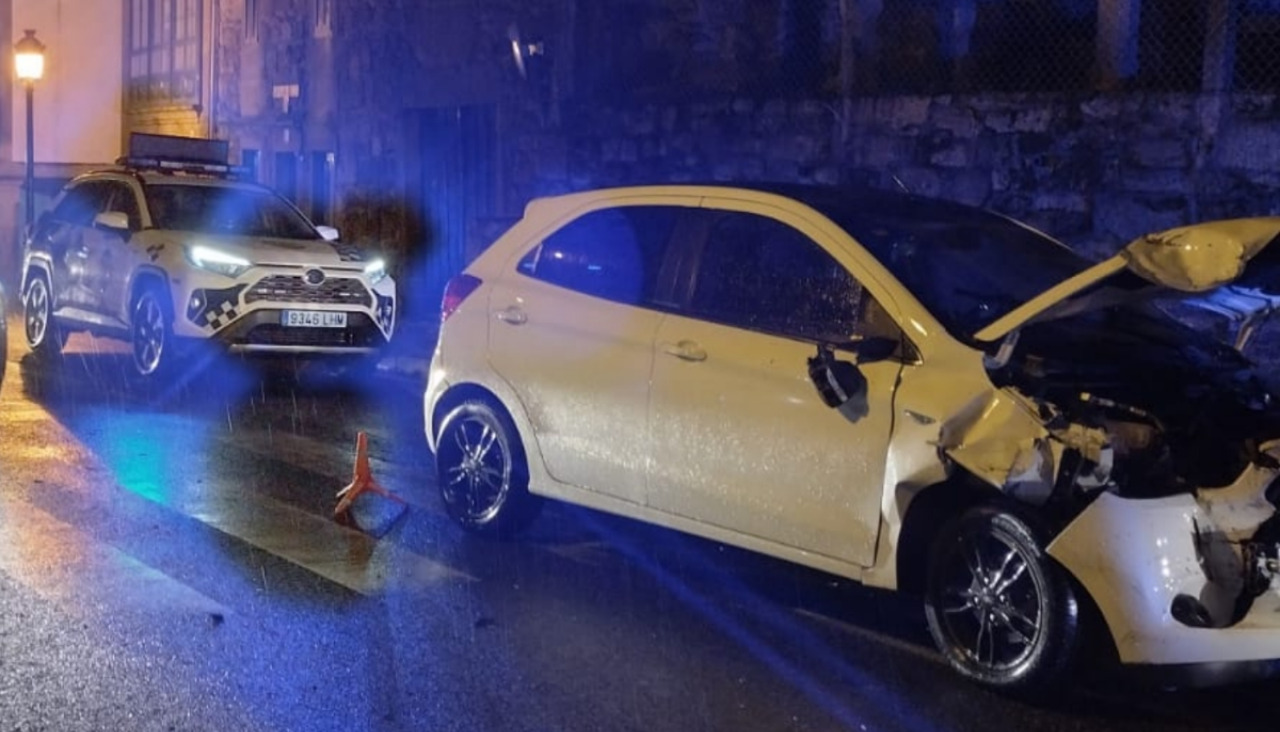 La colisión entre un coche y una furgoneta se registró en la carretera provincial DP-7202, en el lugar de O Pazo