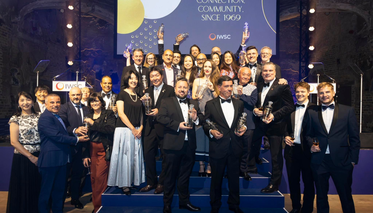 A la izquierda, Carlos Carrión, presidente de la cooperativa