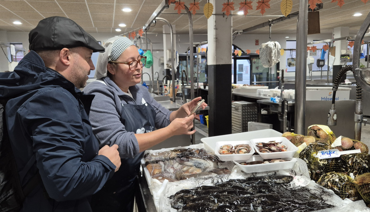 Los placeros aprendieron a crear contenido con sus "smartphone"
