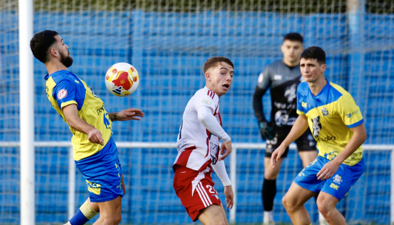 El CJ Cambados echó el candado a su portería por cuarta vez en liga y es el tercer equipo menos goleado de la categoría