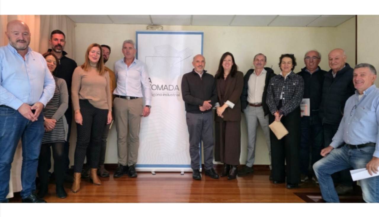 La junta directiva de la Entidad Urbanística de Conservación del Polígono Industrial A Tomada presentó el balance de los últimos 15 meses