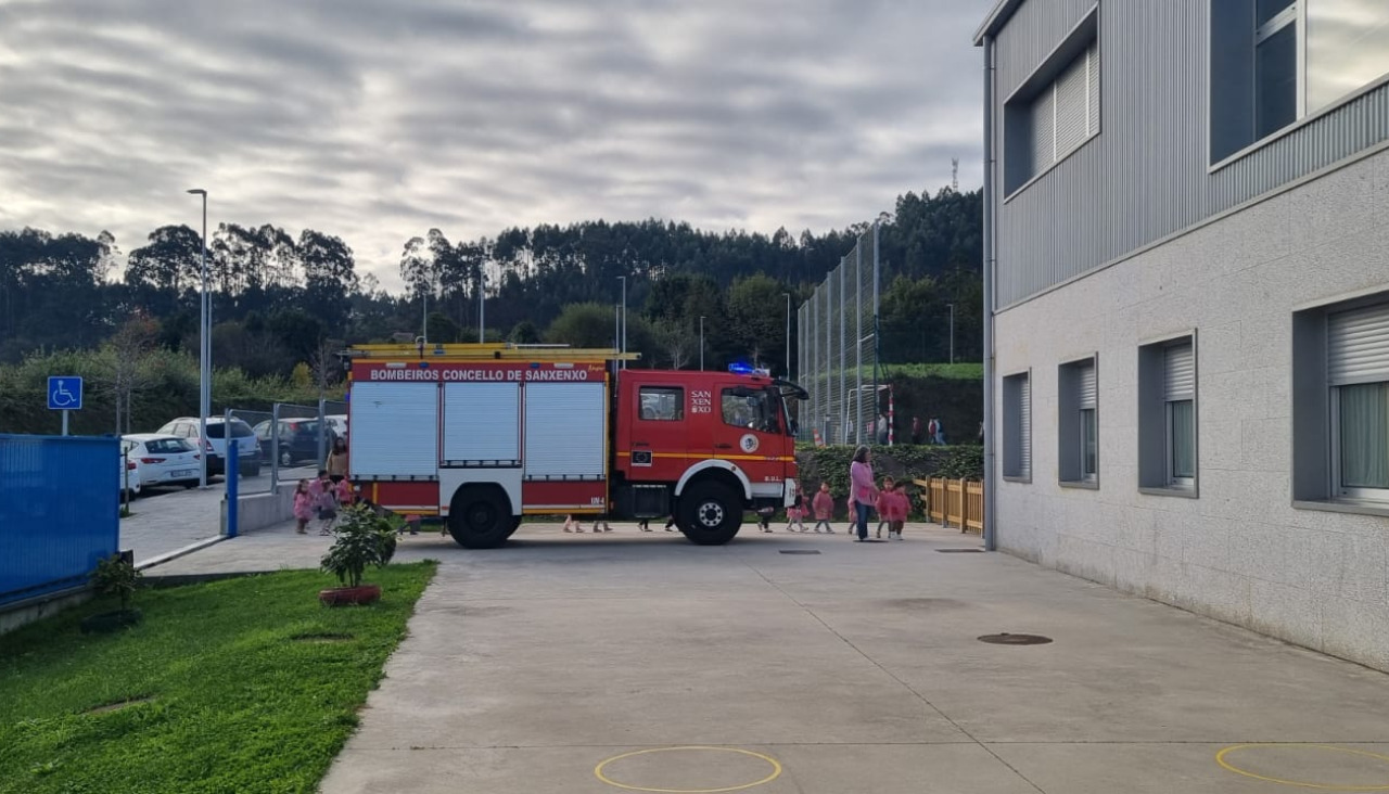 El servicio de Emerxencias Sanxenxo llegó a los 17 minutos del aviso