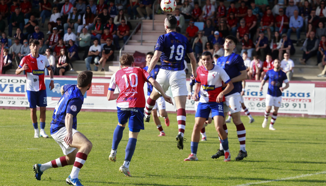 El Arosa le ganó dos partidos al Estradense, que fue subcampeón, la pasada temporada