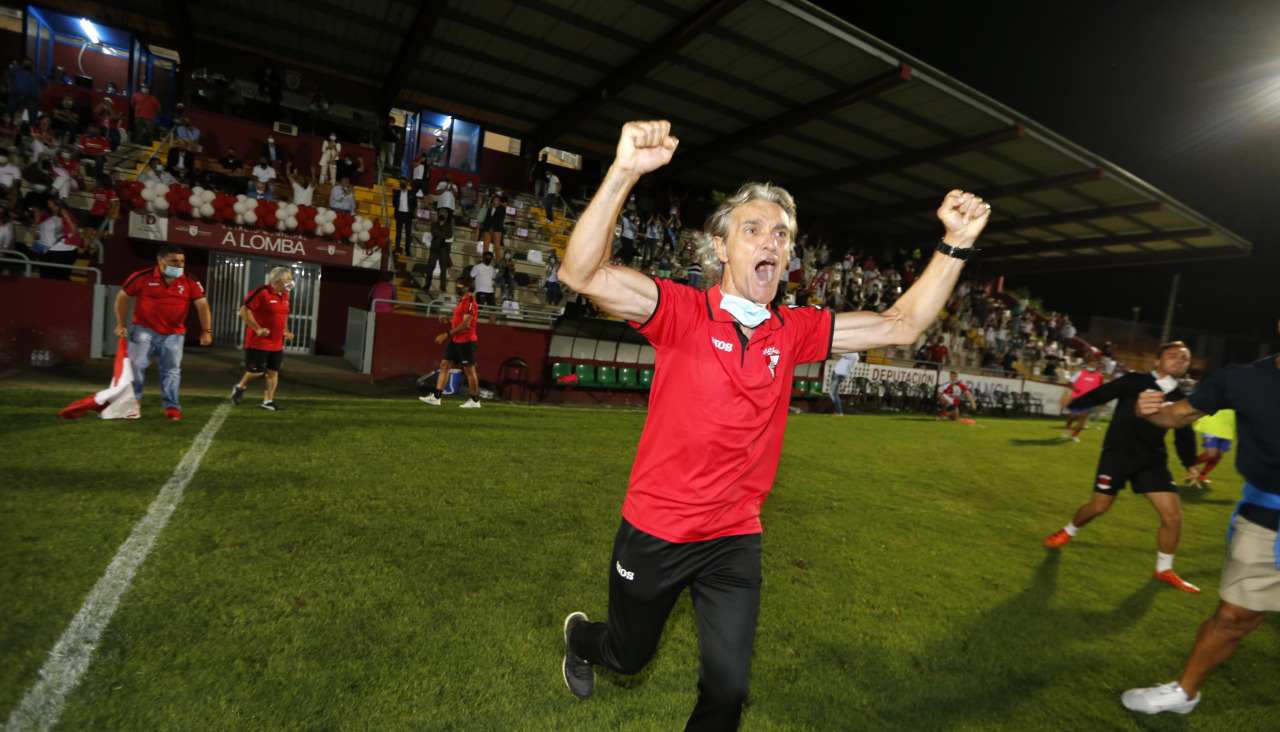El Arosa eliminó al Estradense de forma épica en la semifinal del play-off en 2021