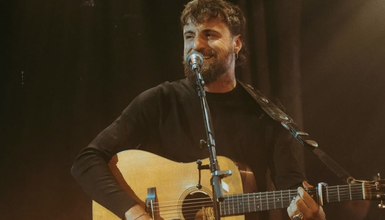 Luís Fercán, el cantautor coruñés que cantará en Vilanova