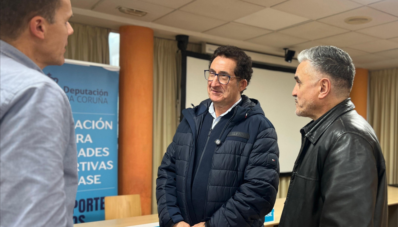 Antonio Leira, diputado de Deportes, clausuró las jornadas formativas dirigidas a la entidades que trabajan con la base