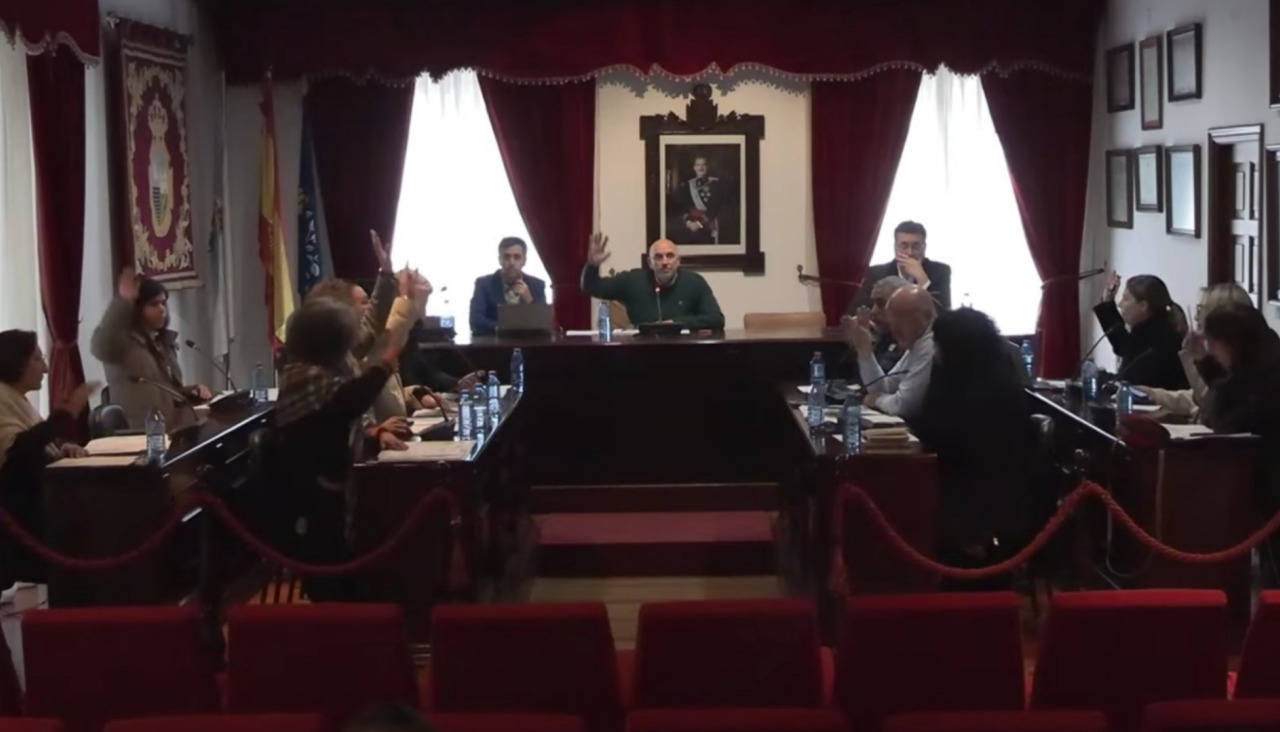 La corporación municipal pobrense aprobó por unanimidad realizar una solicitud para desarrollar un programa para poner locales comerciales en desuso a disposición de emprendedores
