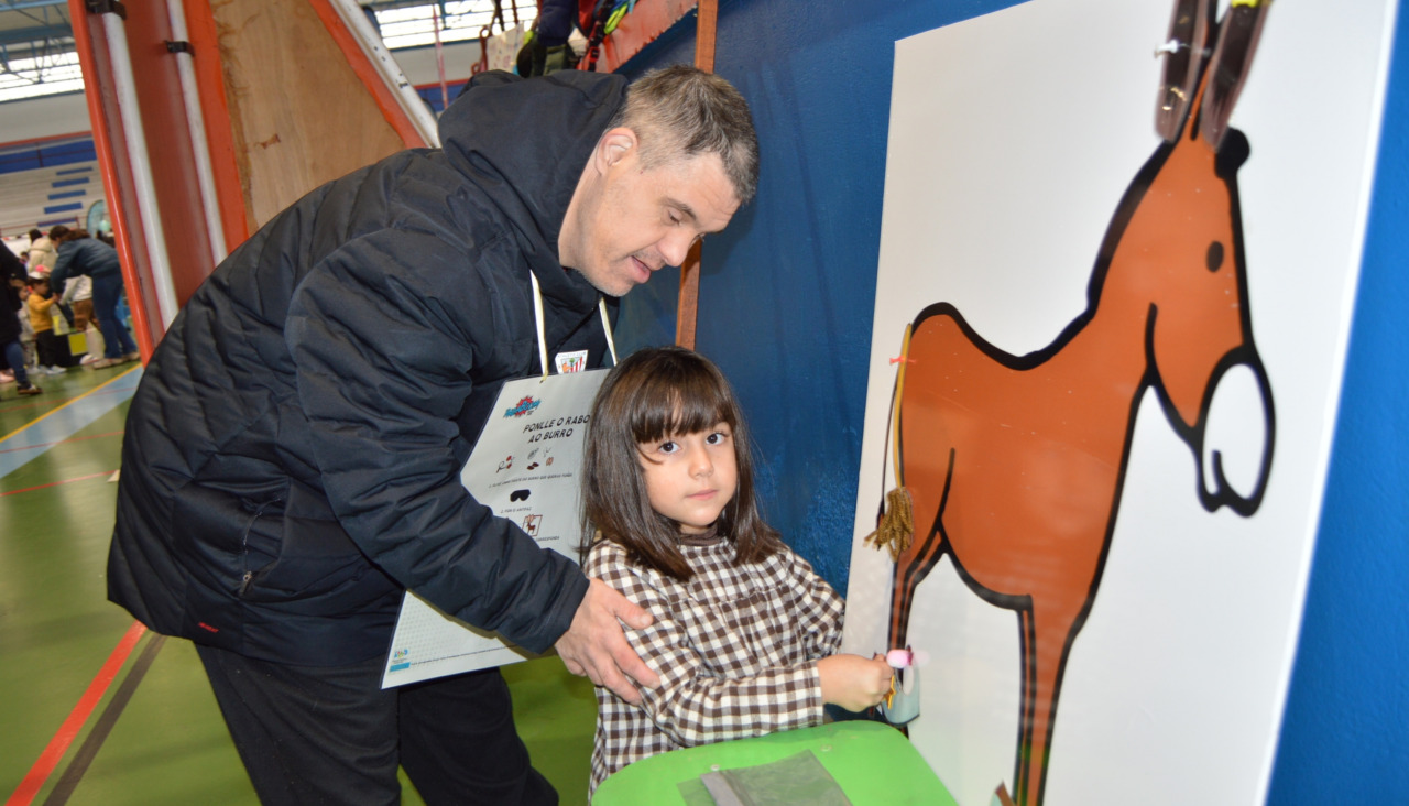 El ‘Festiritititi se desarrolló ayer en el pabellón de Barraña, donde no faltaron la música, juegos, alegría y actividades inclusivas, además de emociones y diversión