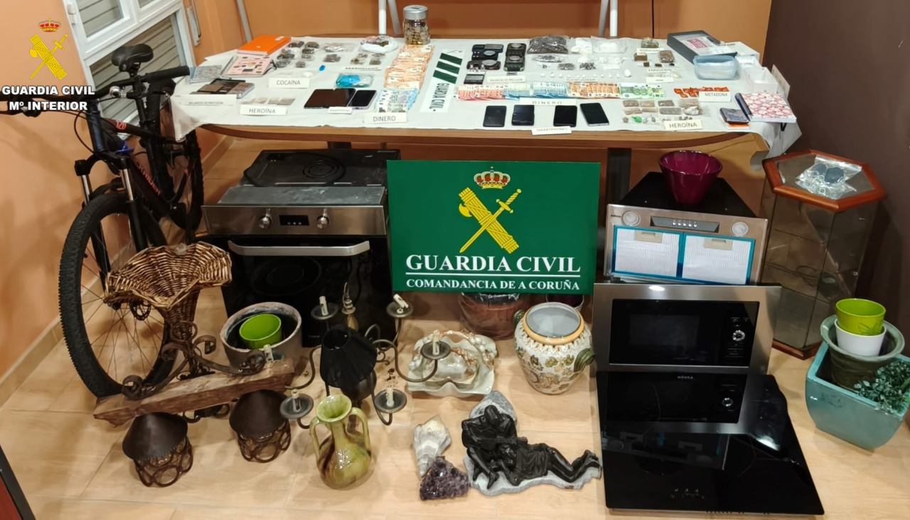 Objetos recuperados por la Guardia Civil en la operación Zaguanes