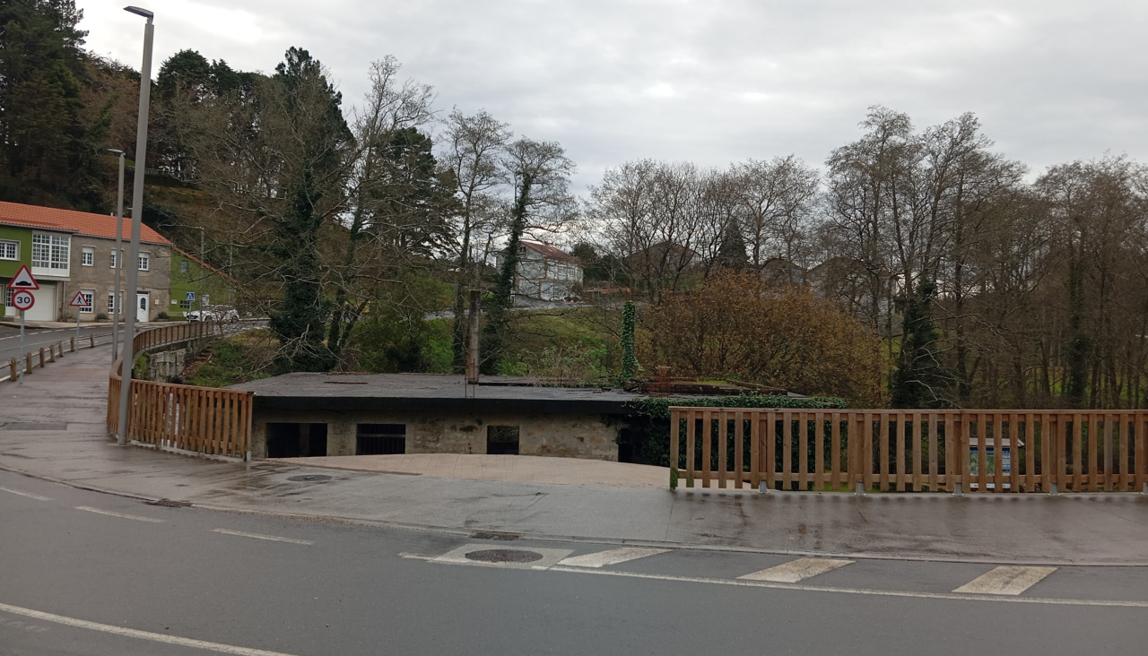 Antiguo matadero municipal en la rúa do Balneario