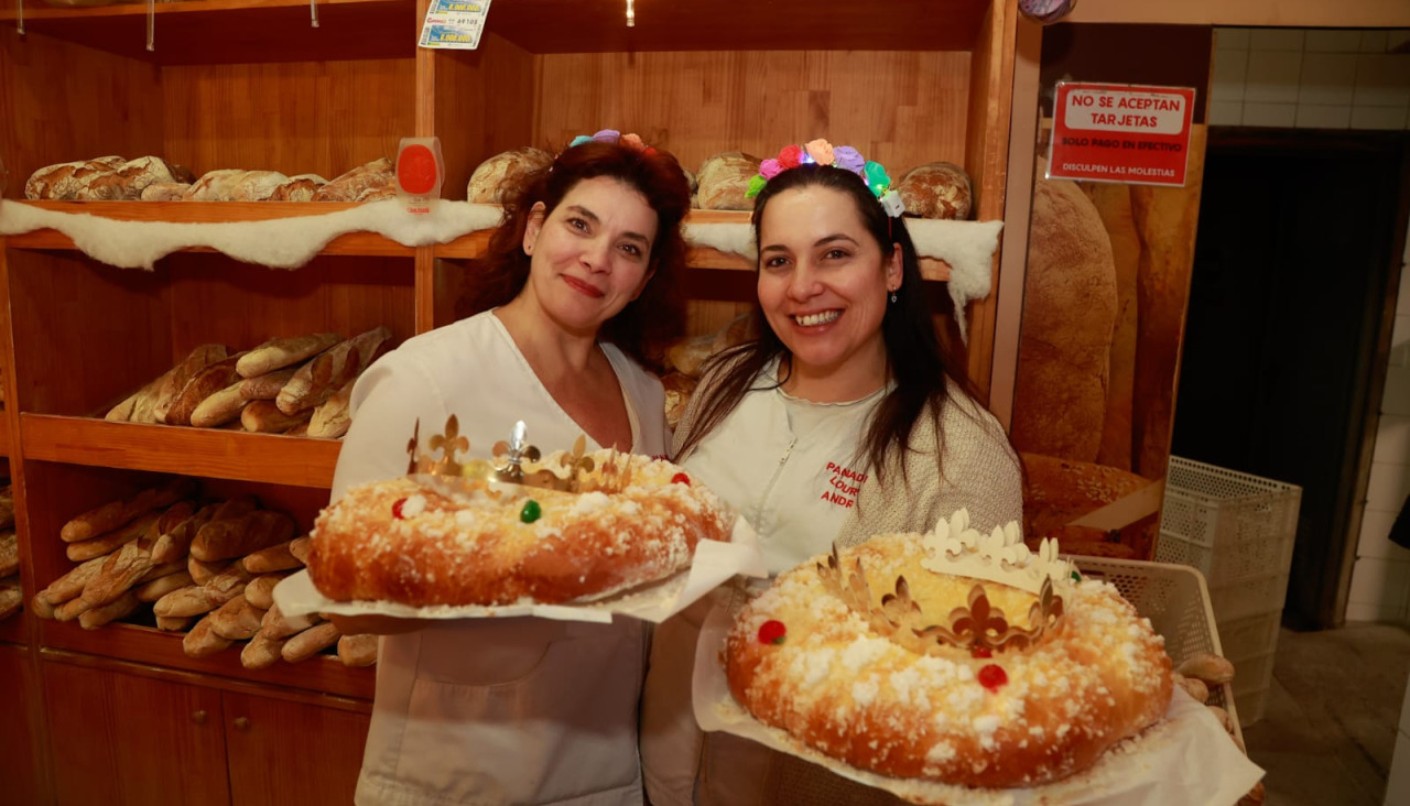 Las panaderías registraron colas para hacerse con el postre típico de estas fechas