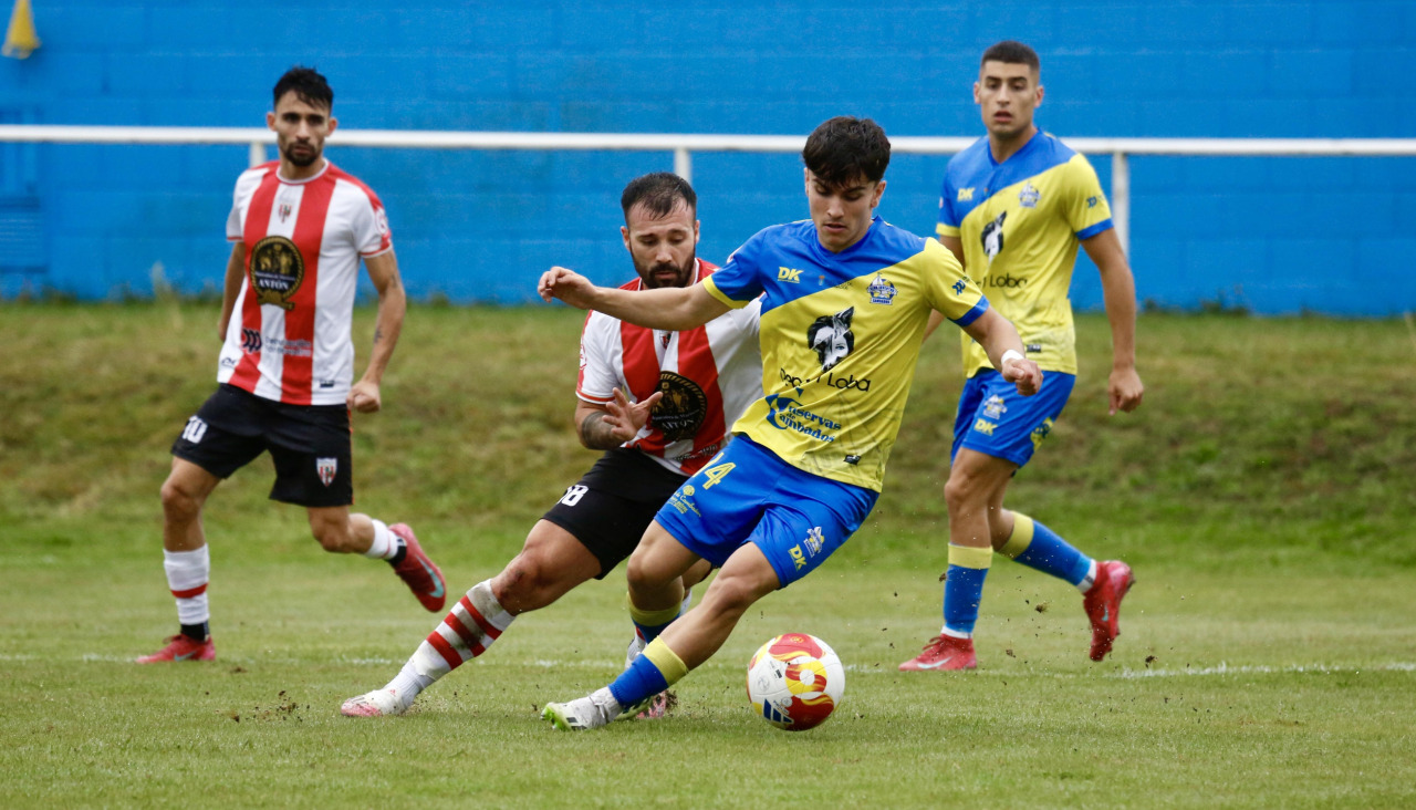 Noel Chaves durante un partido