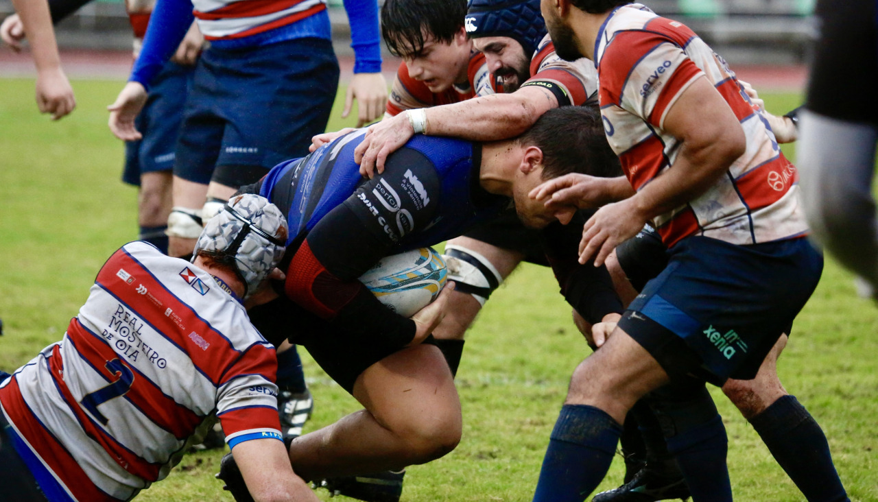 Os Ingleses durante el último partido en Fontecarmoa