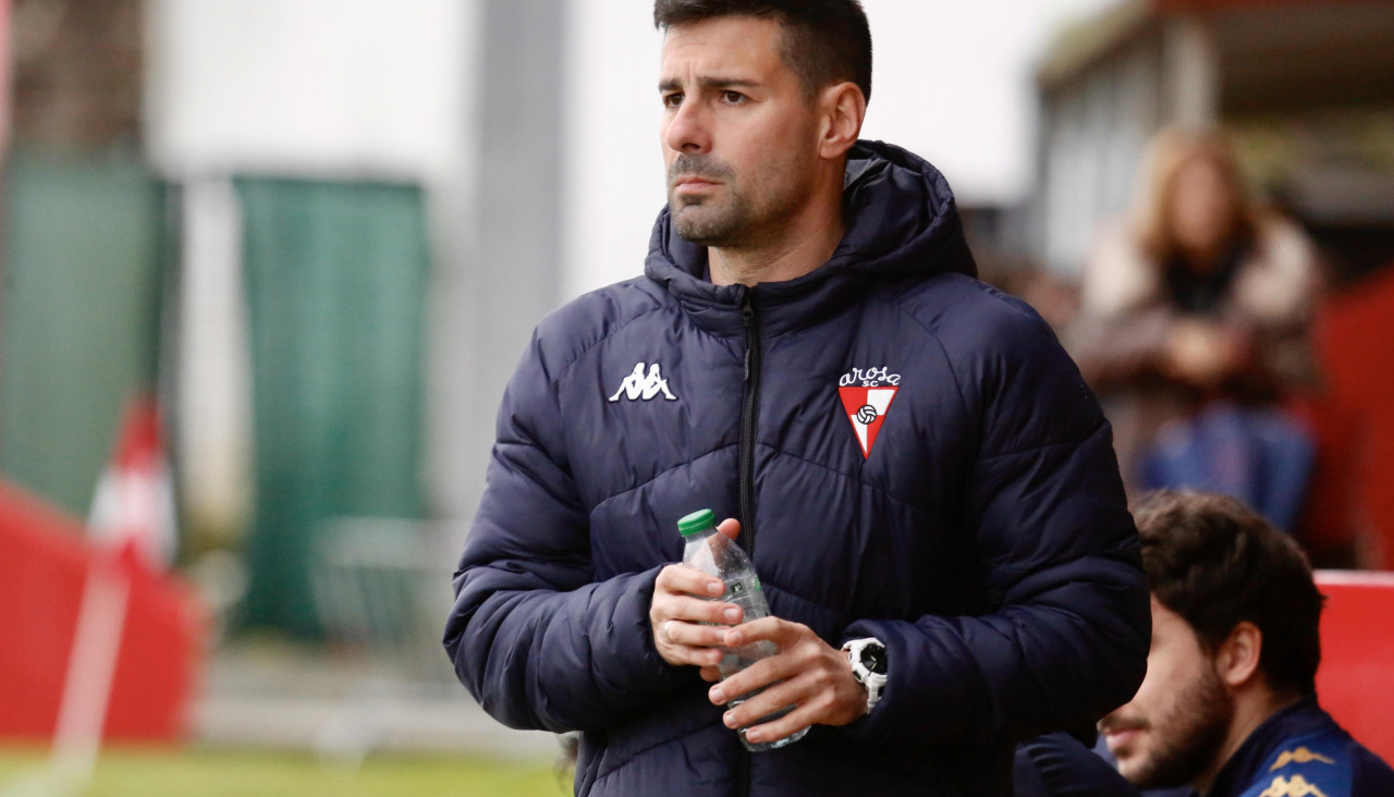 Gonza Fernández durante el derbi