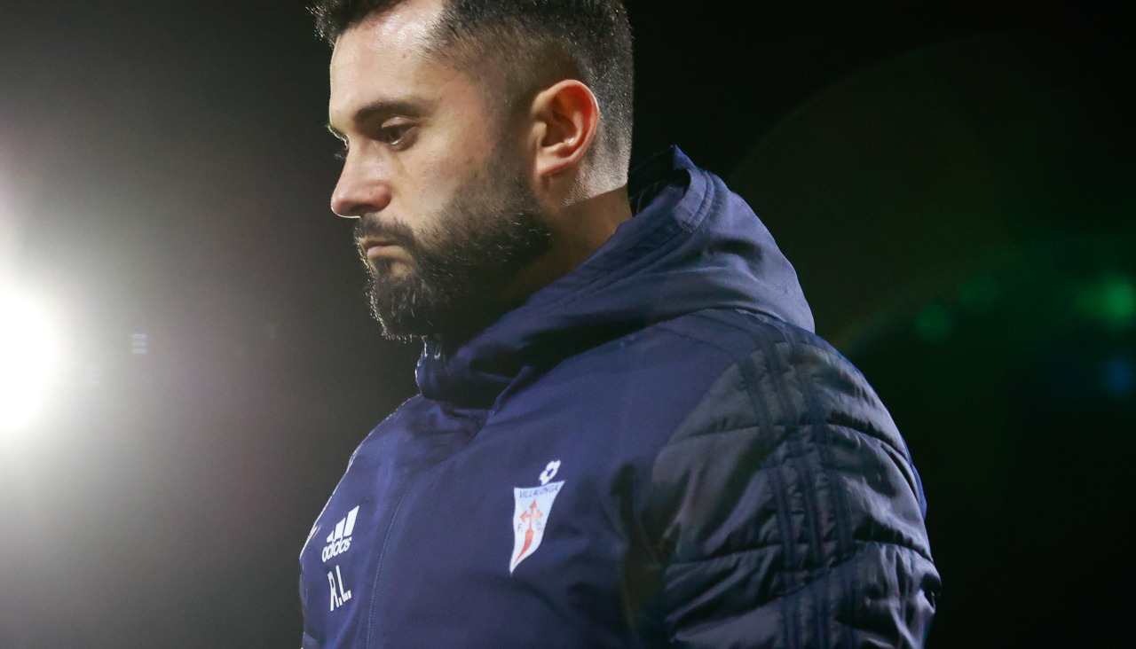 Roberto Lázaro durante un partido