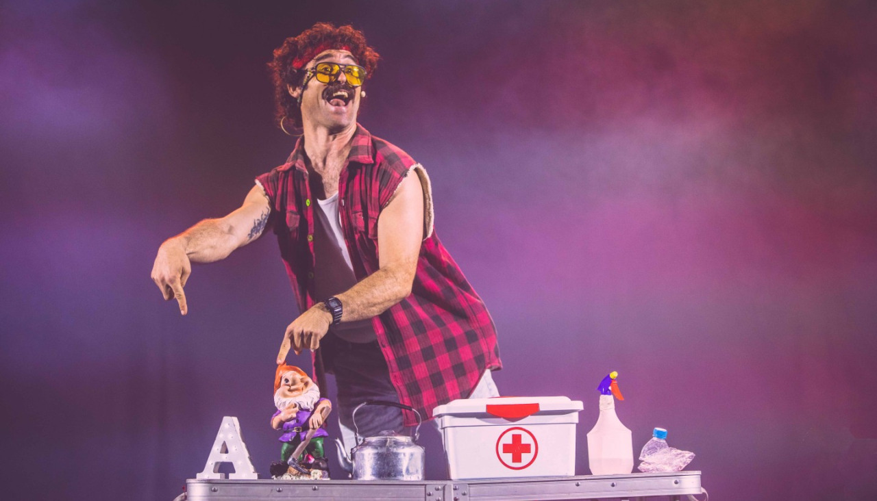 El alicantino Víctor Ortiz da vida al personaje de 'Wilbur', cuyo espectáculo se pobra ver el 17 de abril en el auditorio de Ribeira