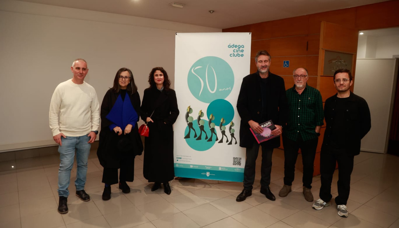 Presentación de la nueva imagen, diseñada por Chazo