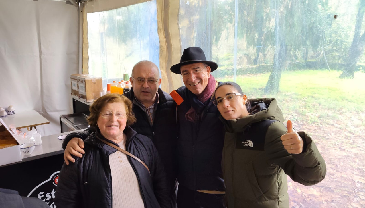 Lampón celebró ayer el día grande de la fiesta con el reparto de callos y empanada