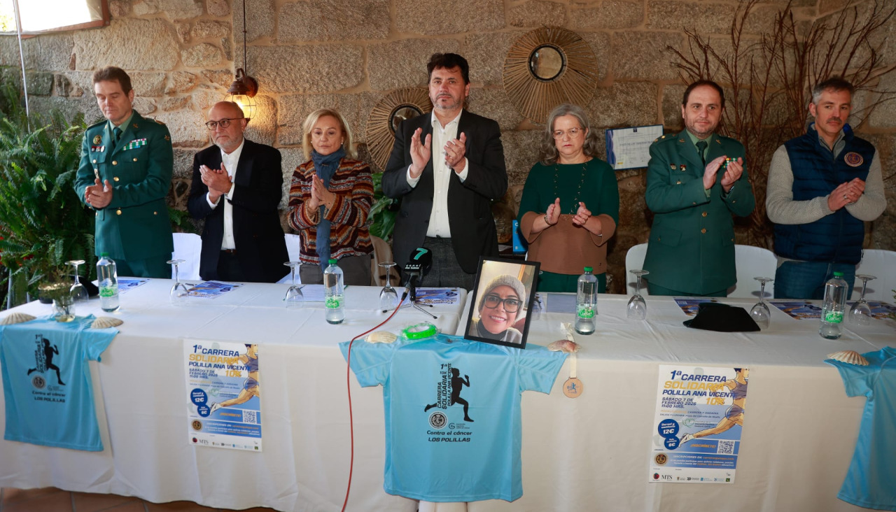 La presentación de hoy, con presencia del alcalde y el subdelegado del Gobierno