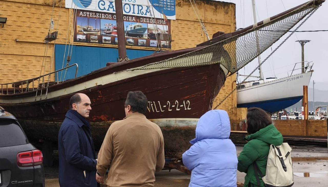 Visita a las instalaciones de Astilleros Catoira, en Rianxo