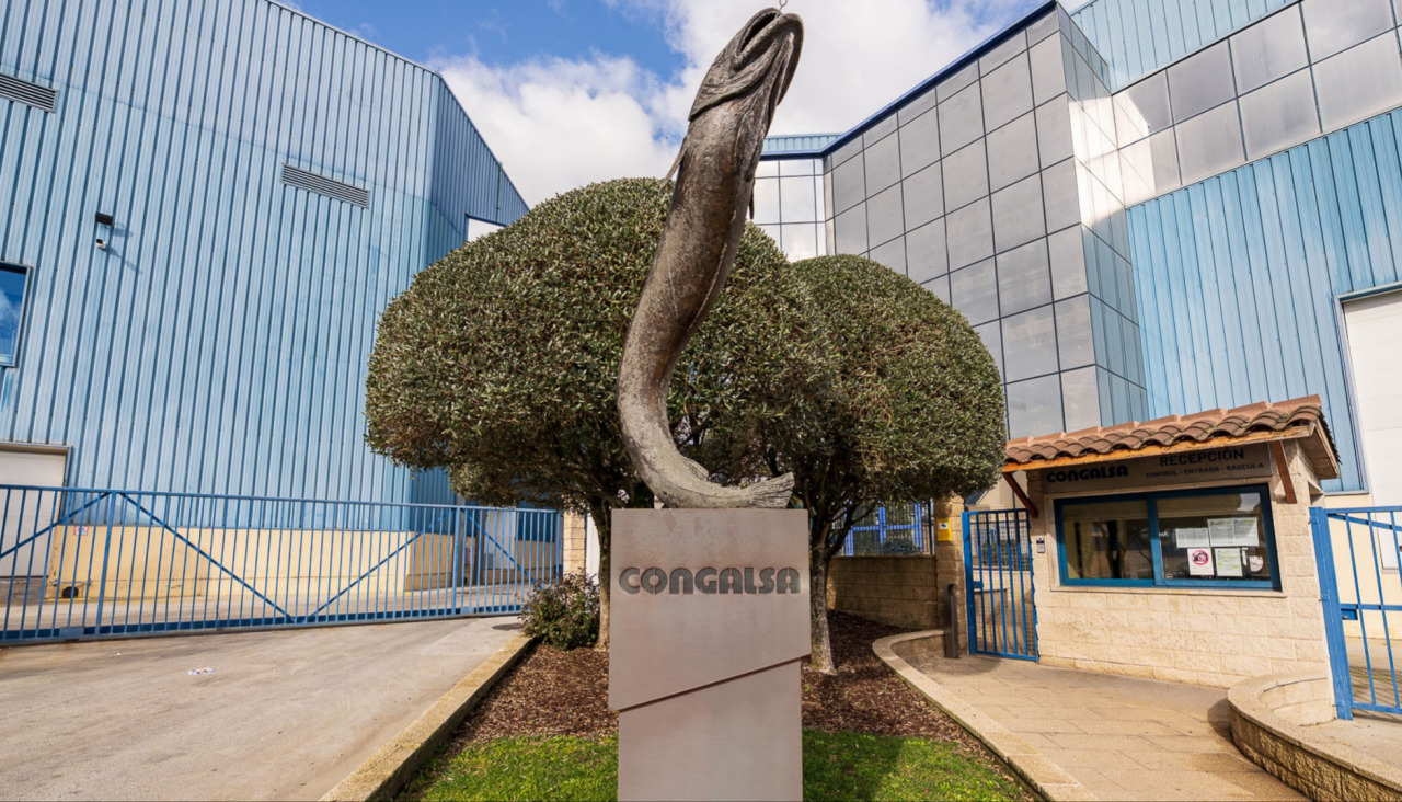 Congalsa, empresa especializada en elaboración y comercialización de referencias alimentarias y en platos preparados, tiene su sede en el polígono industrial de A Tomada