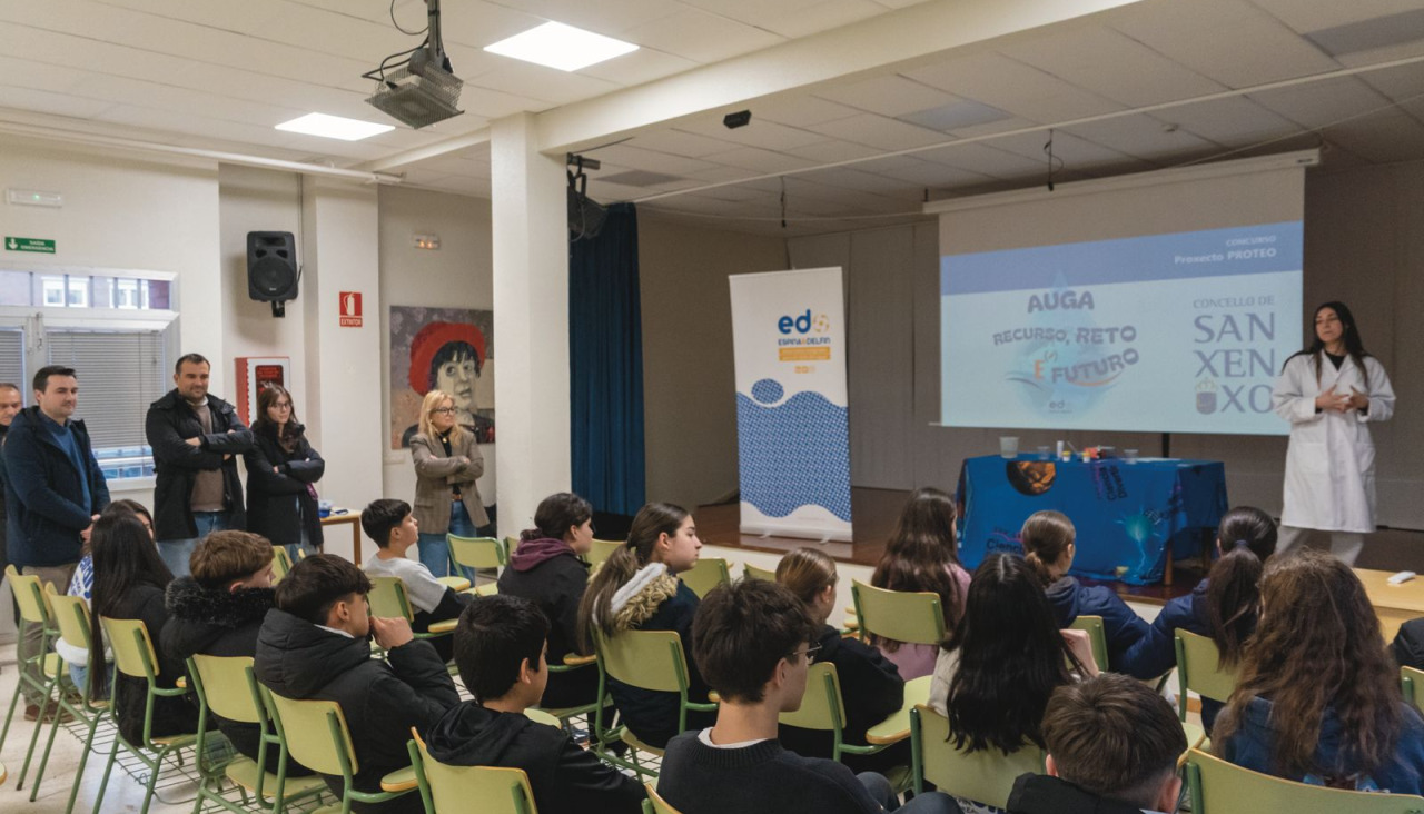 Alumnado durante la presentación del concurso