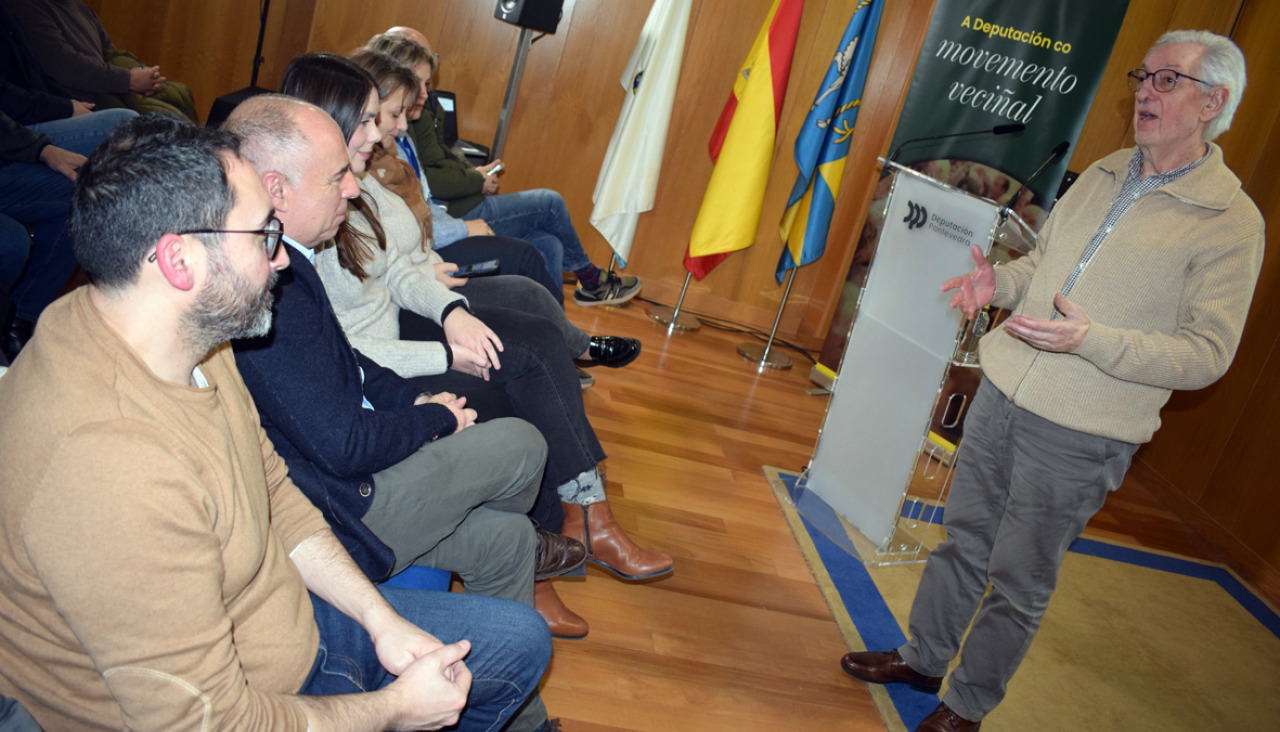 El alcalde de Valga en la presentación de esta línea de ayudas