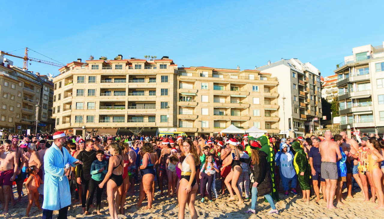 Imagen de participantes en la edición del Chapuzón Solidario de este año