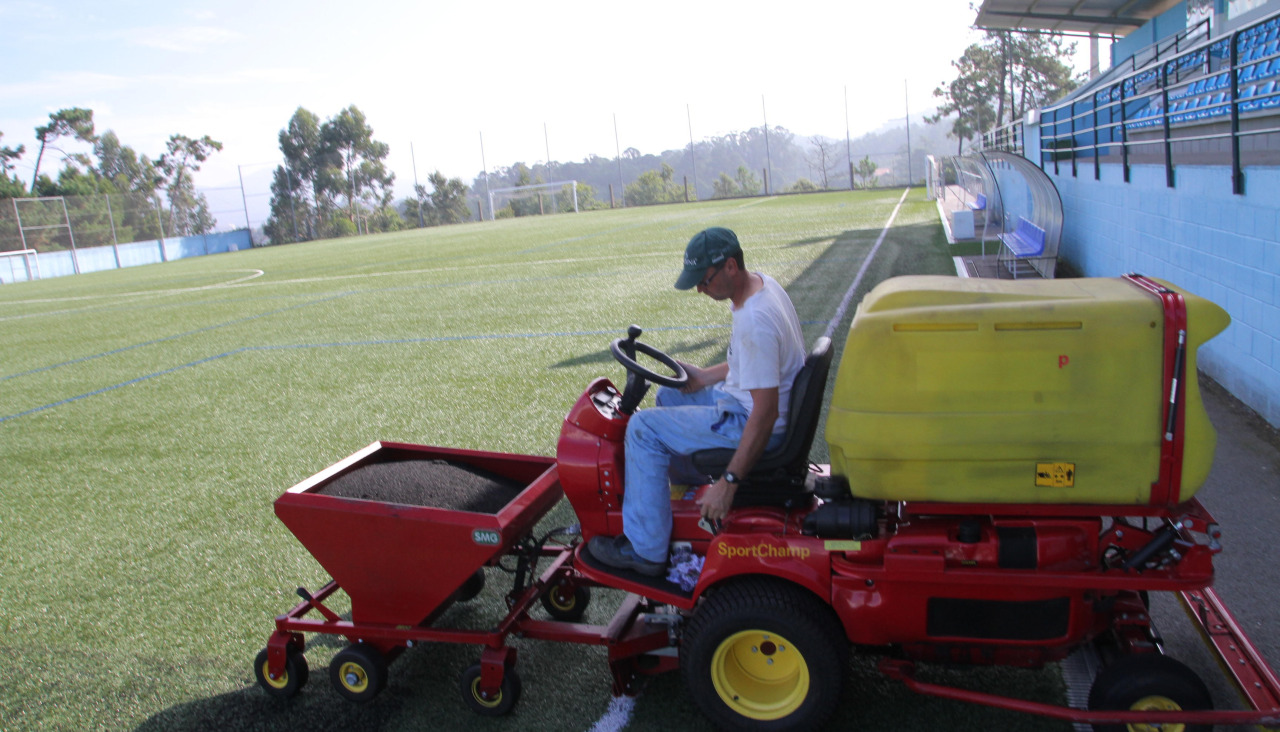 Trabajos de mantenimiento en este terreno de juego, en imagen de archivo