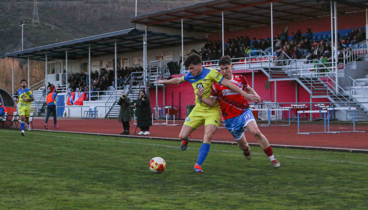 El terreno de juego de Calabgueiros estaba mejor de lo esperado pese a las lluvias