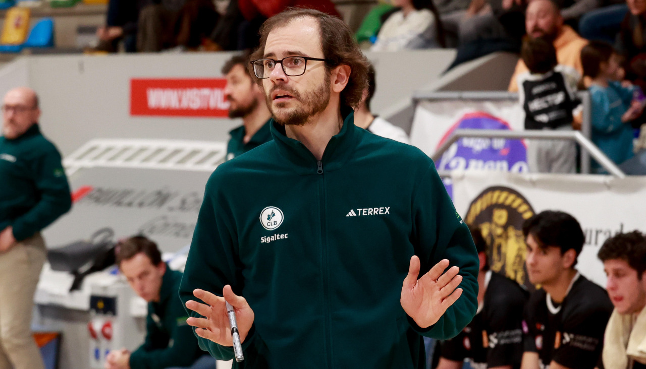 Luis Gabín durante un partido en el Sara Gómez