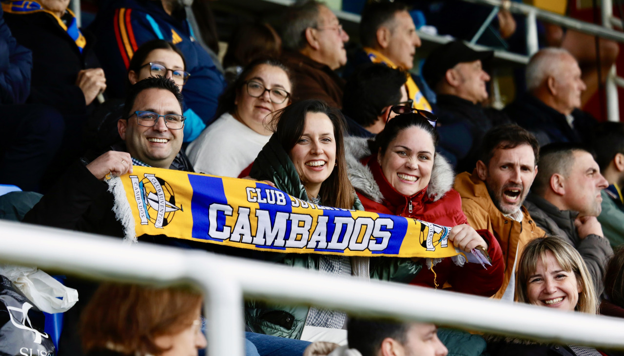 Los aficionados en las gradas